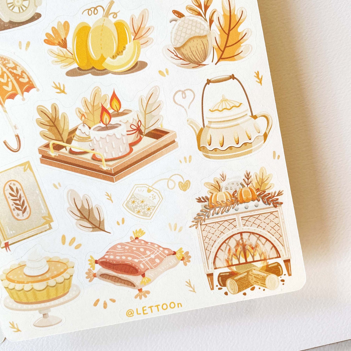 Autumn in my Heart: Autumn Vibes -tarra-arkki | LETTOOn