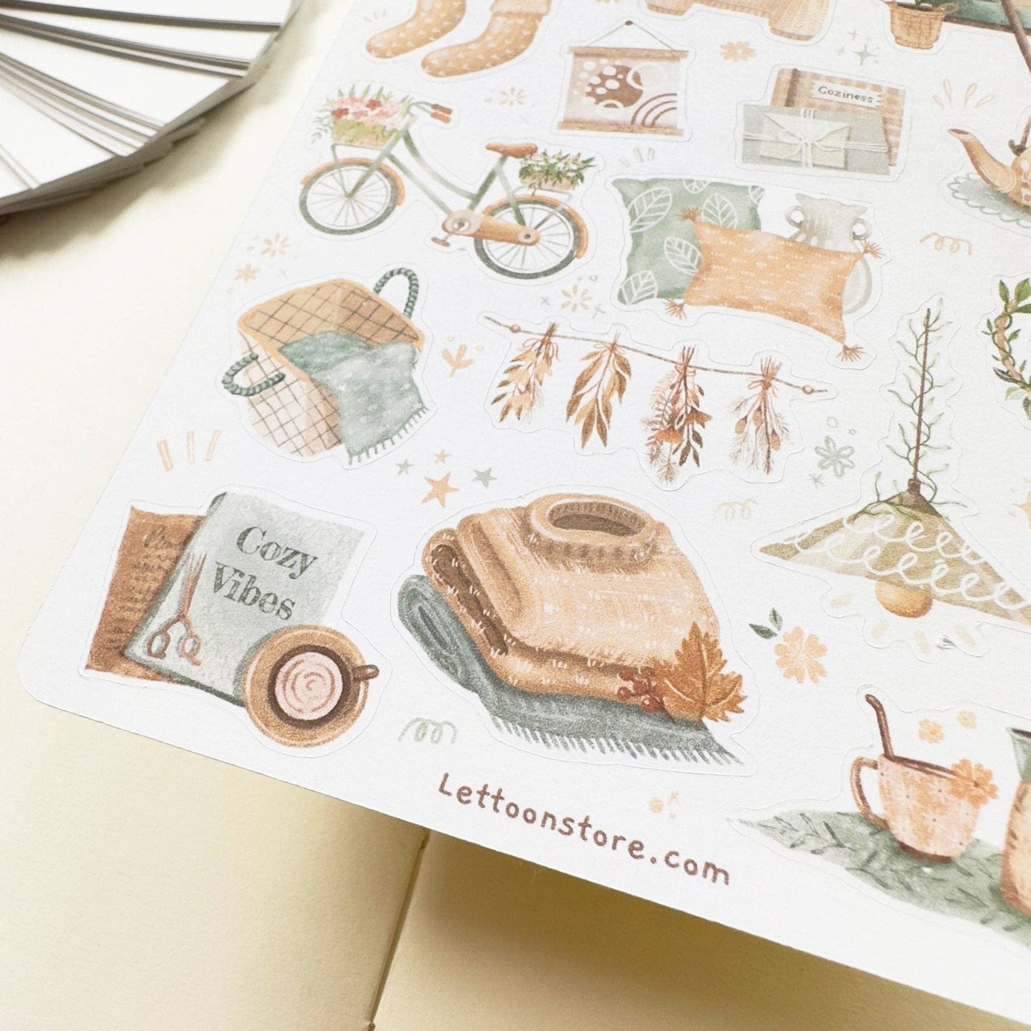 Aesthetic Cozy Vibes -tarra-arkki | LETTOOn